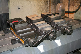 立型マシニングセンター VERTICAL CENTER NEXUS 410B(MAZAK製)